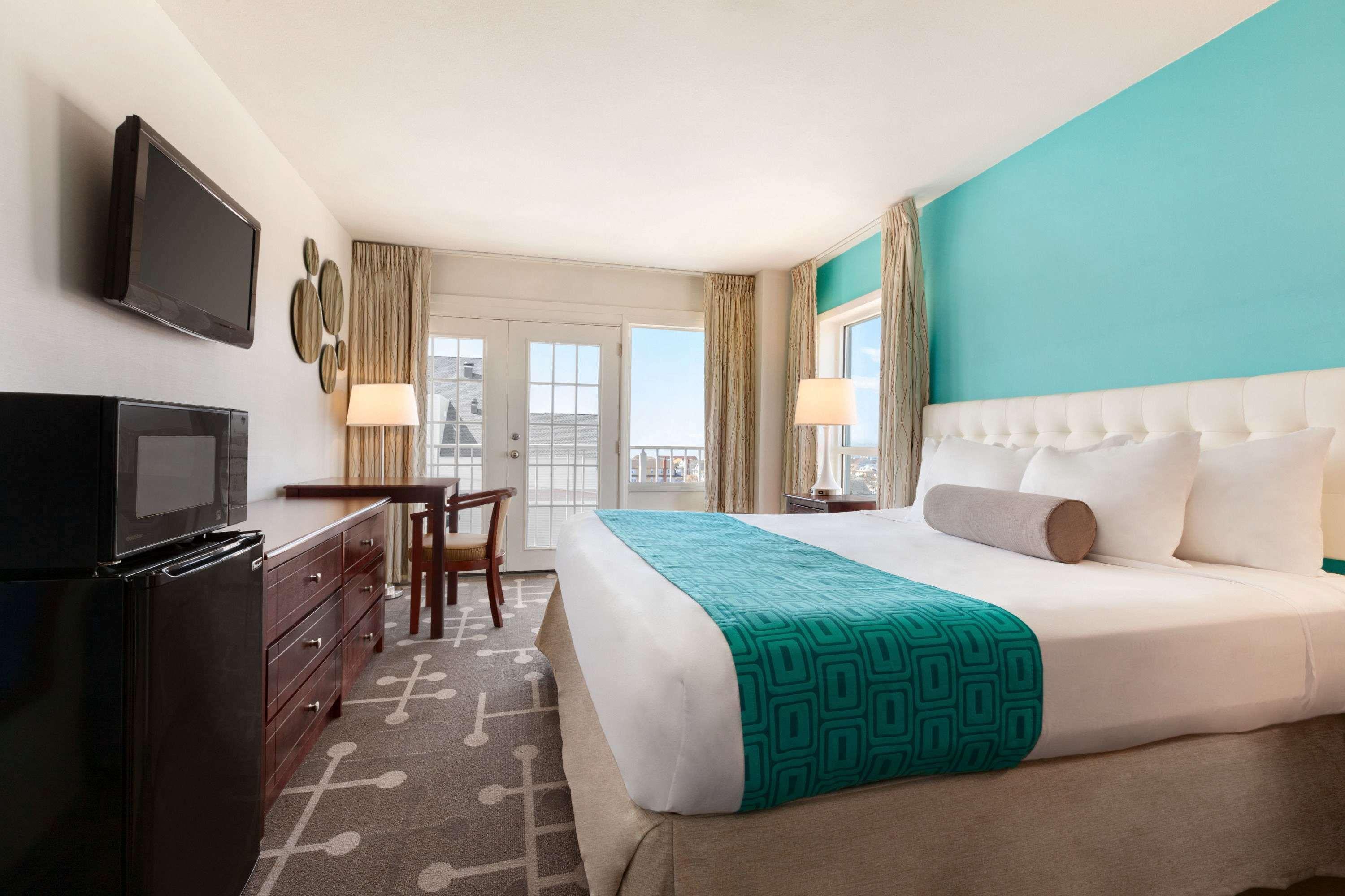 Howard Johnson Plaza By Wyndham Ocean City Oceanfront Екстериор снимка