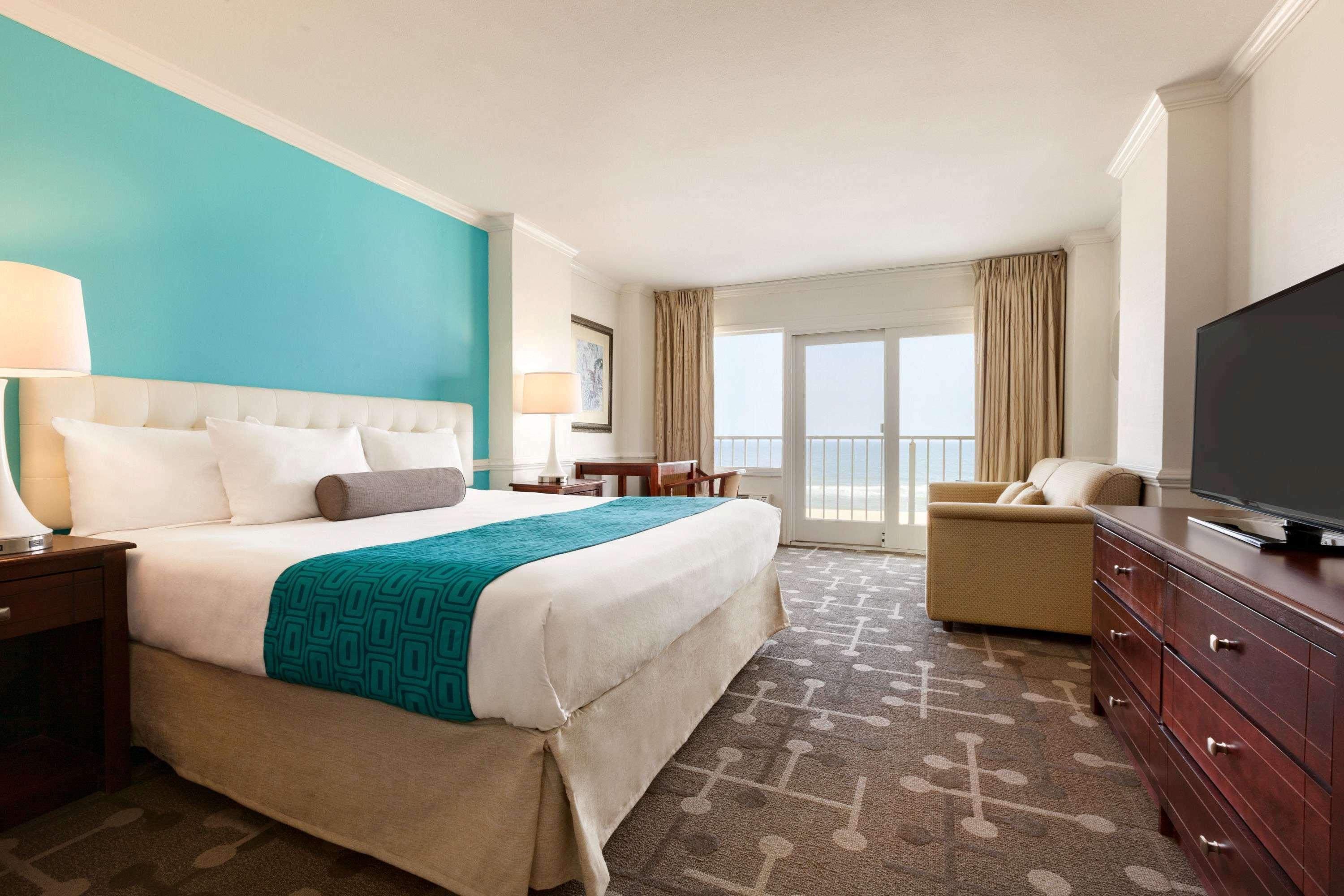 Howard Johnson Plaza By Wyndham Ocean City Oceanfront Екстериор снимка