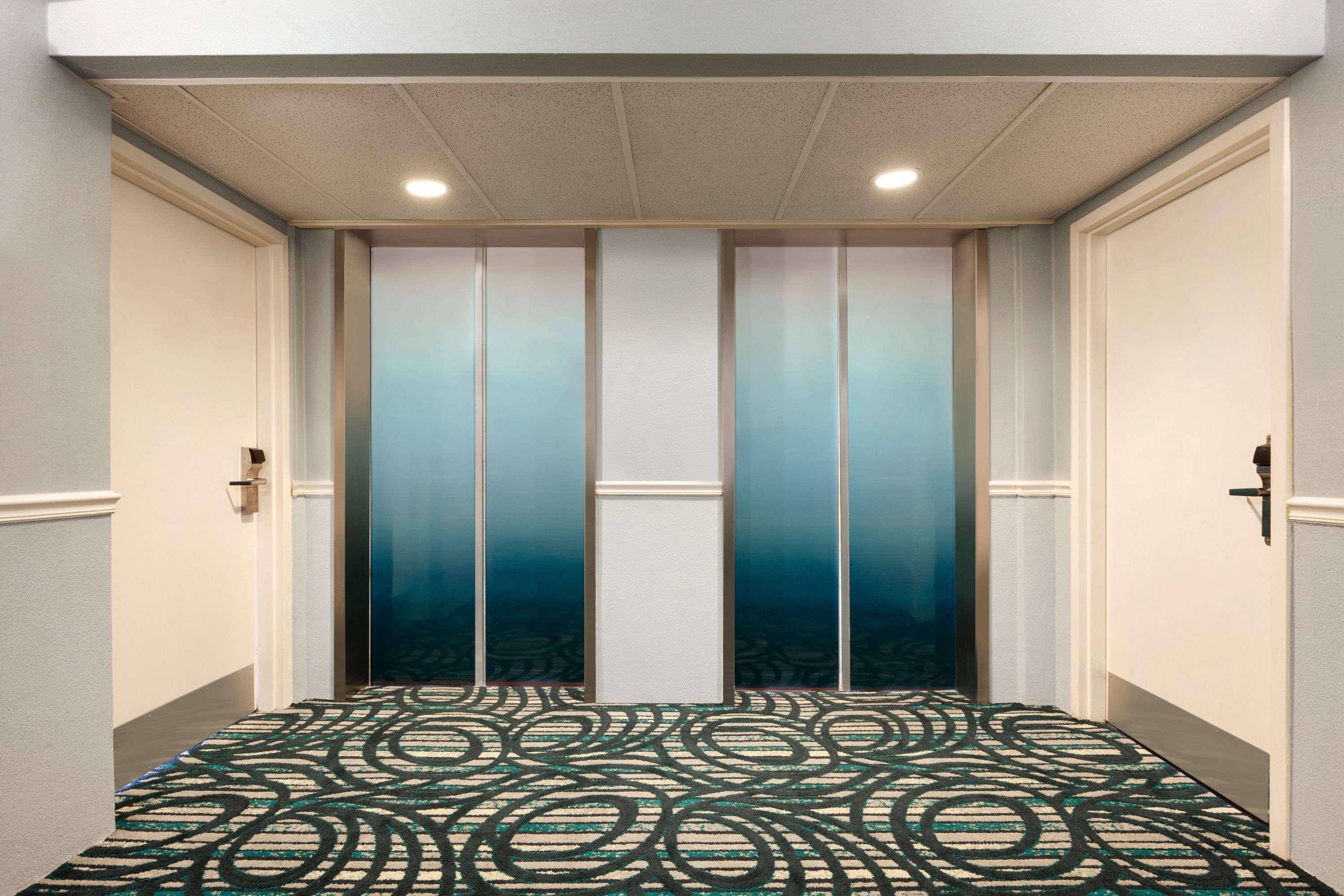 Howard Johnson Plaza By Wyndham Ocean City Oceanfront Екстериор снимка