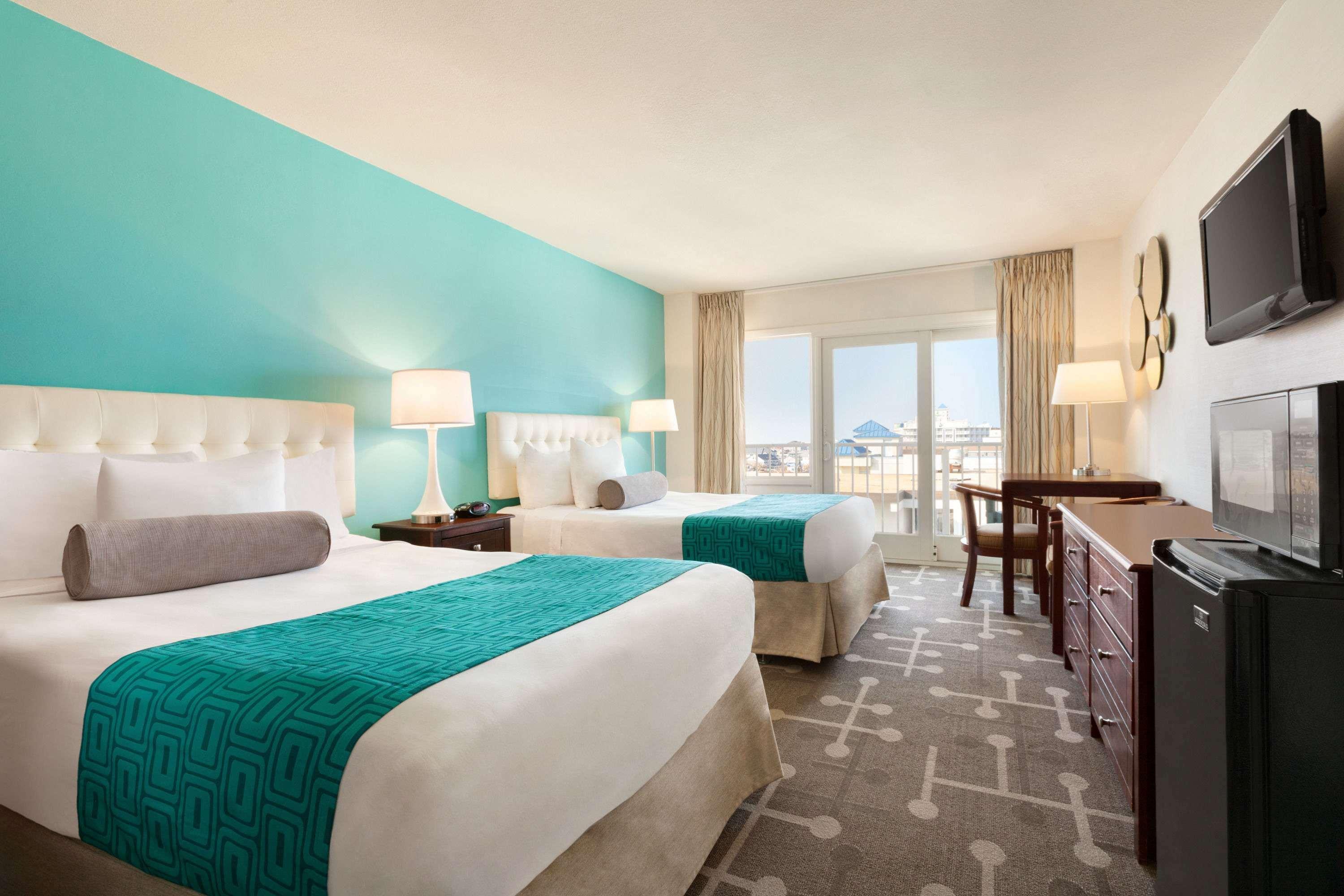 Howard Johnson Plaza By Wyndham Ocean City Oceanfront Екстериор снимка