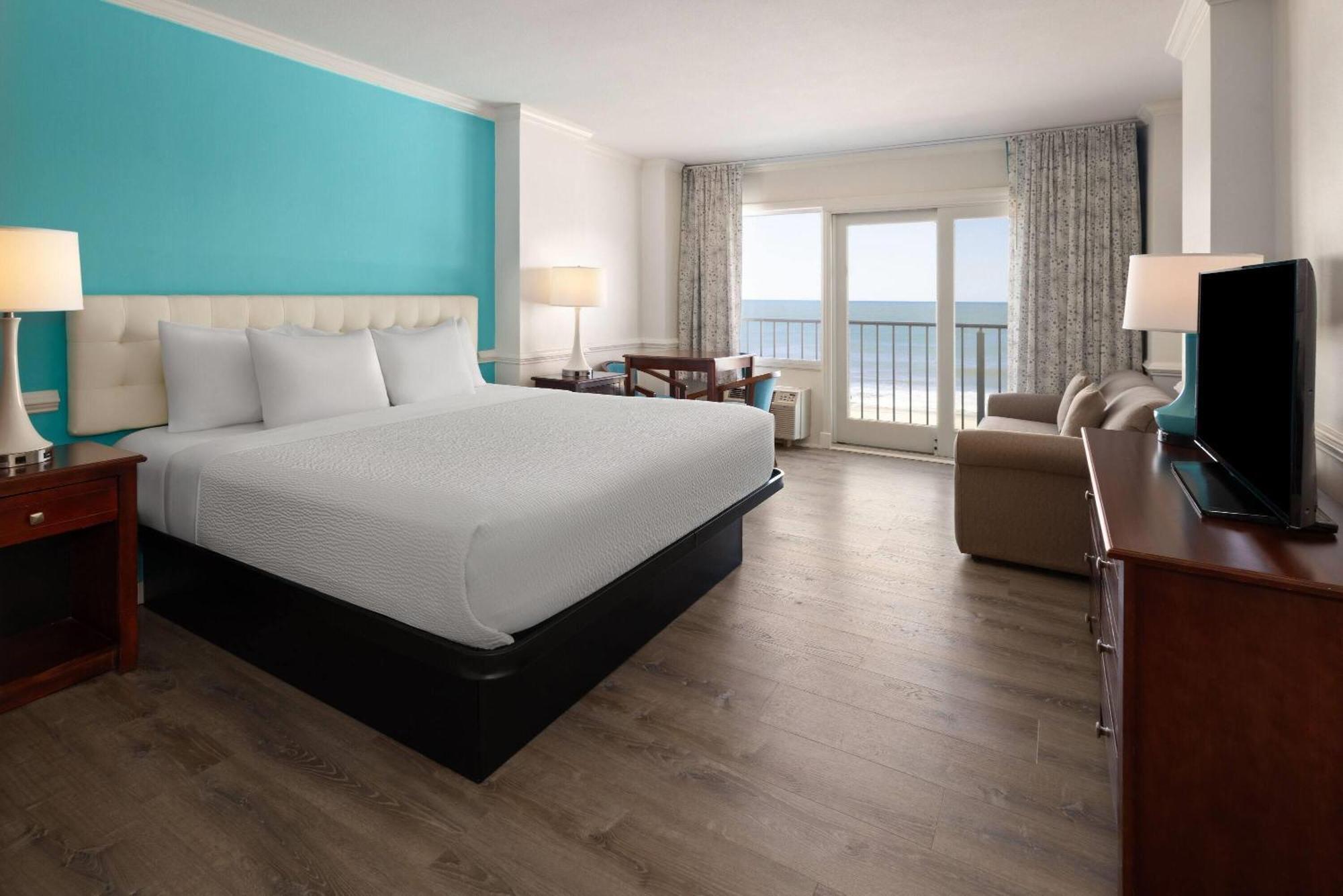Howard Johnson Plaza By Wyndham Ocean City Oceanfront Екстериор снимка