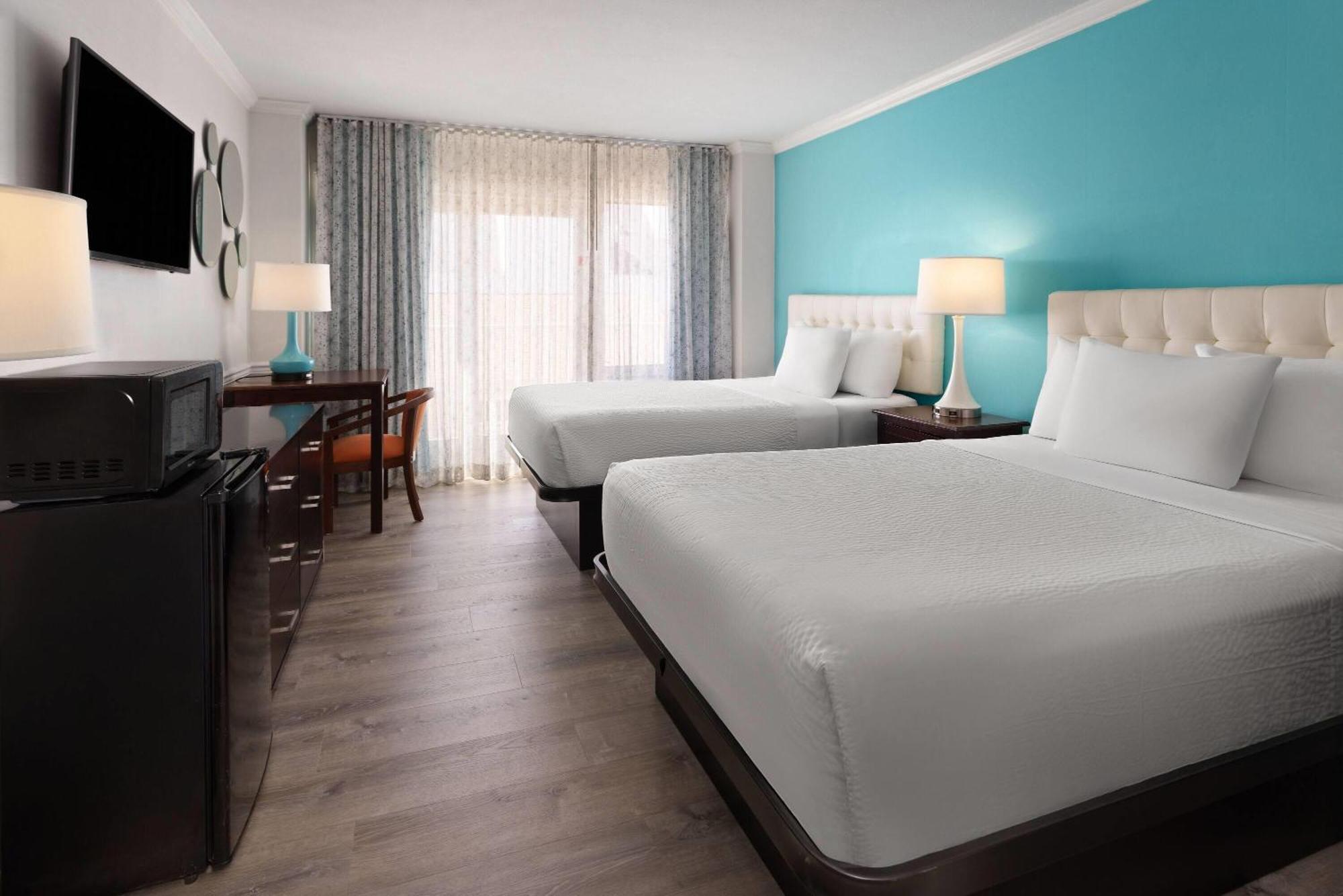 Howard Johnson Plaza By Wyndham Ocean City Oceanfront Екстериор снимка