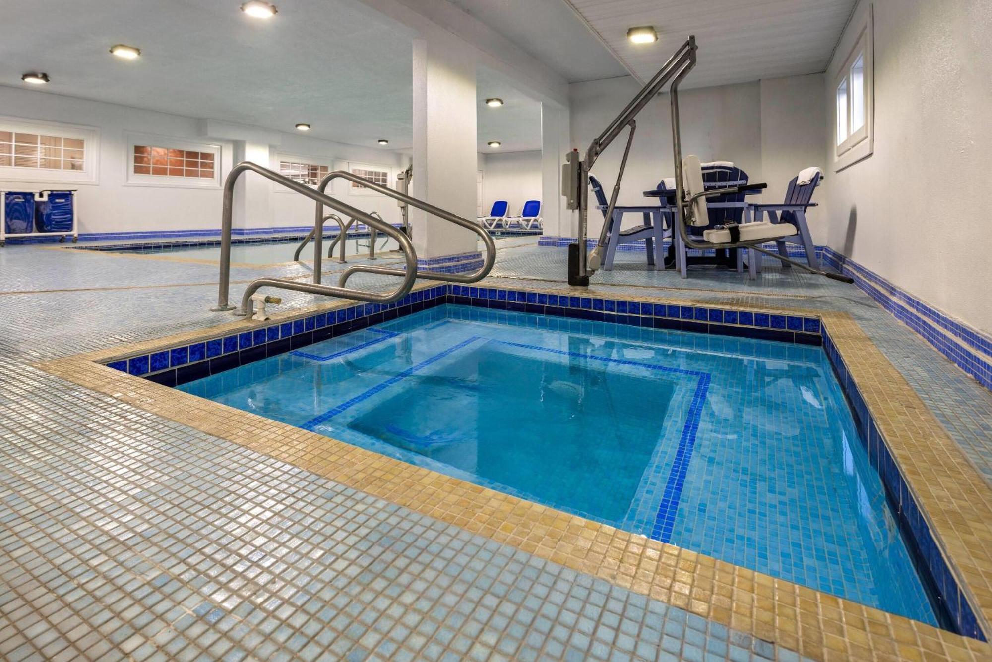 Howard Johnson Plaza By Wyndham Ocean City Oceanfront Екстериор снимка