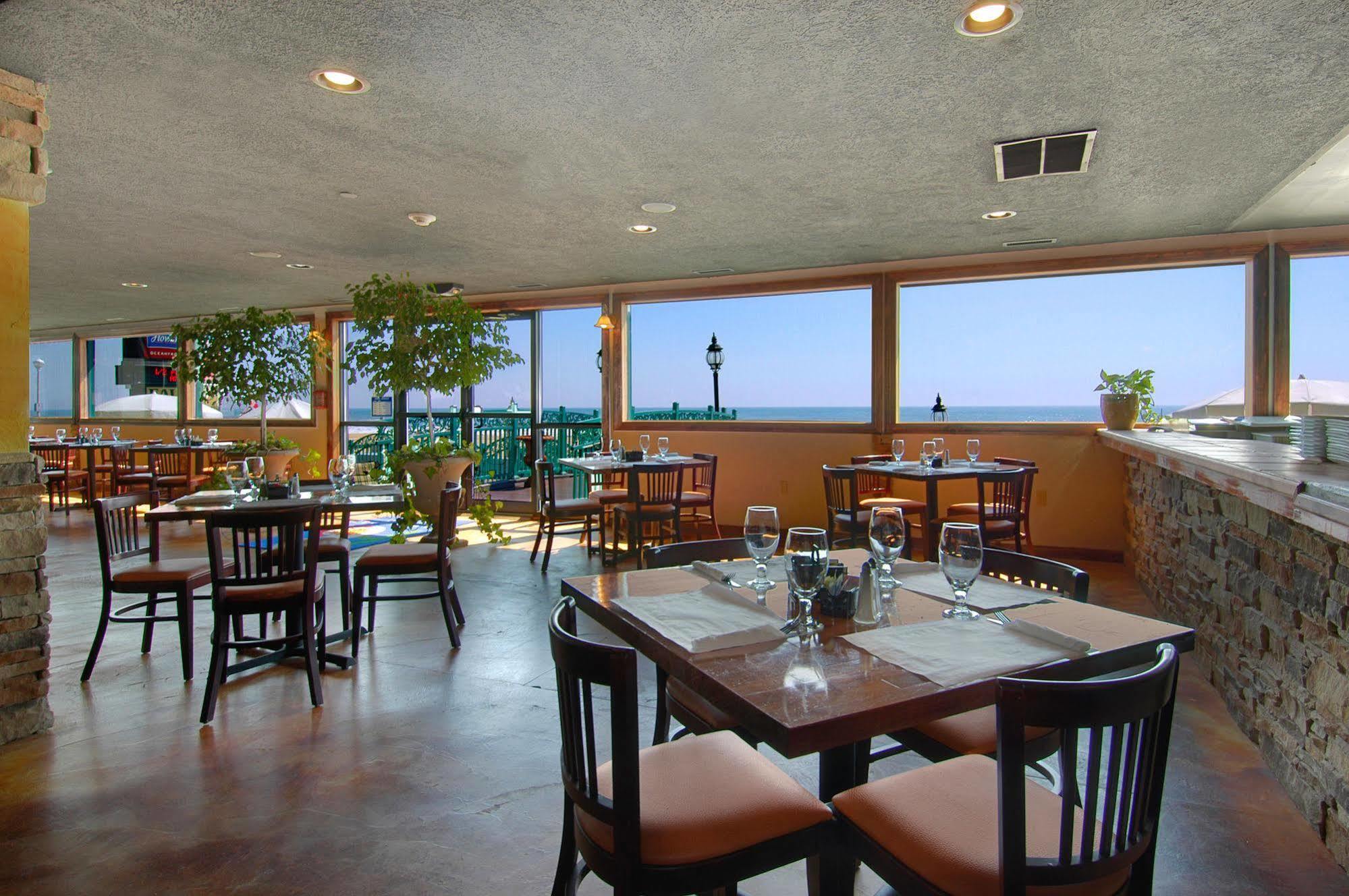 Howard Johnson Plaza By Wyndham Ocean City Oceanfront Ресторант снимка